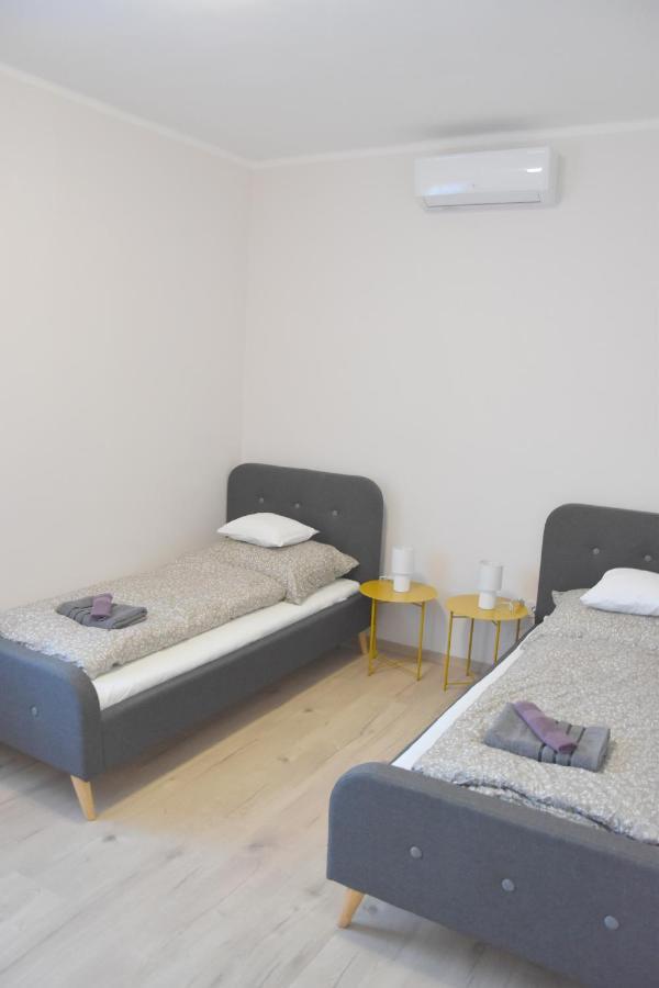 Voeroesko Apartmanhaz Balatonalmádi Zewnętrze zdjęcie
