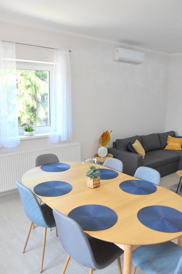 Voeroesko Apartmanhaz Balatonalmádi Zewnętrze zdjęcie